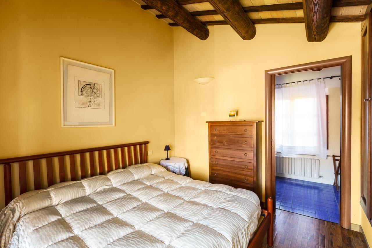 Locanda Da Ciacci Petriano エクステリア 写真